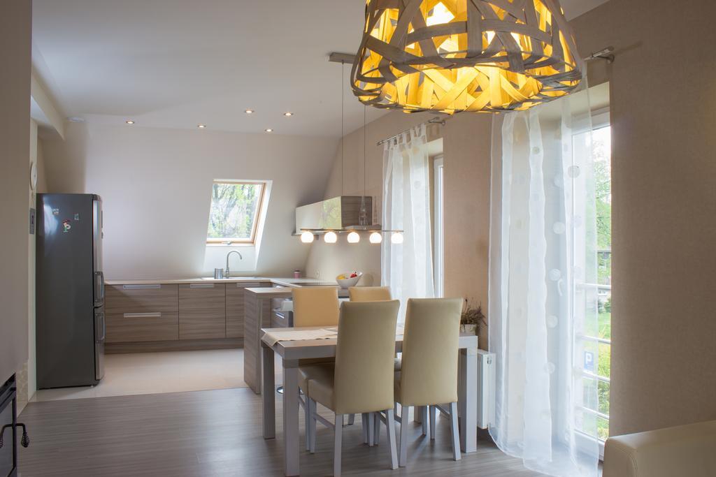Modern Apartment Oswiecim Phòng bức ảnh